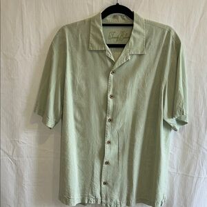 Tommy Bahama Light Green Casual Button Down Shirt Size Large 100% Silk